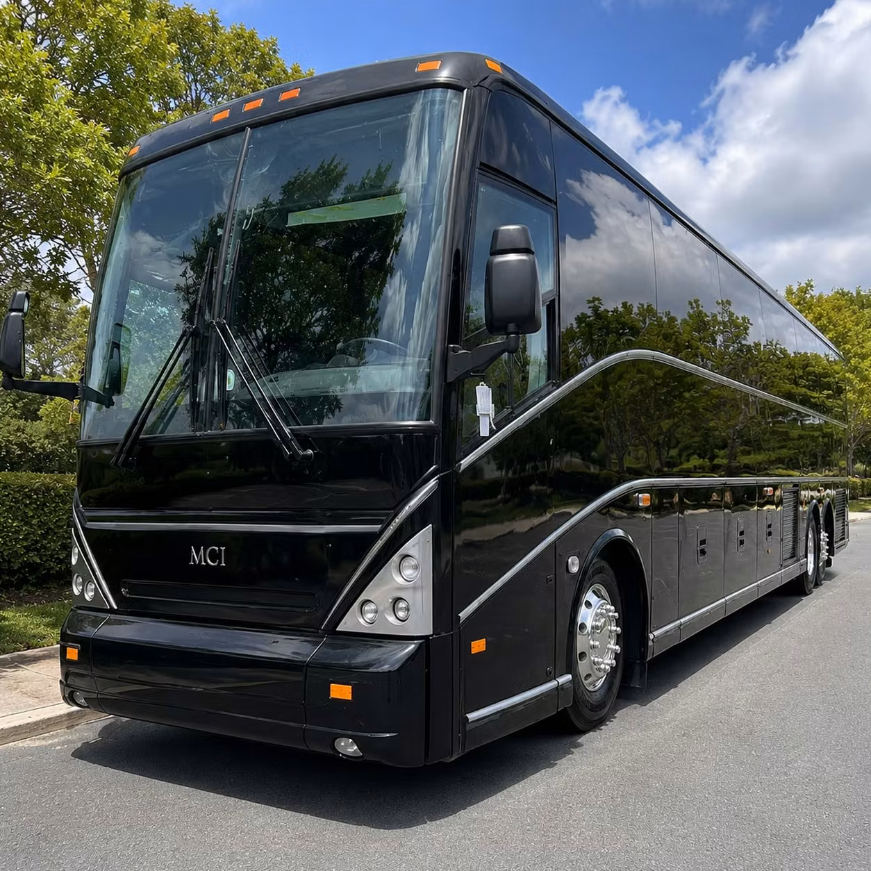 charter bus rentals for dickies arena and at t stadium concert nights in dallas fort worth