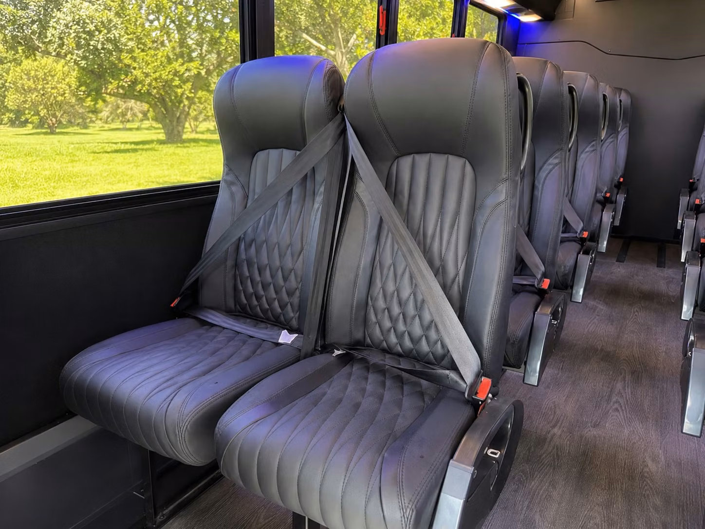 dallas 15 passenger minibus rental