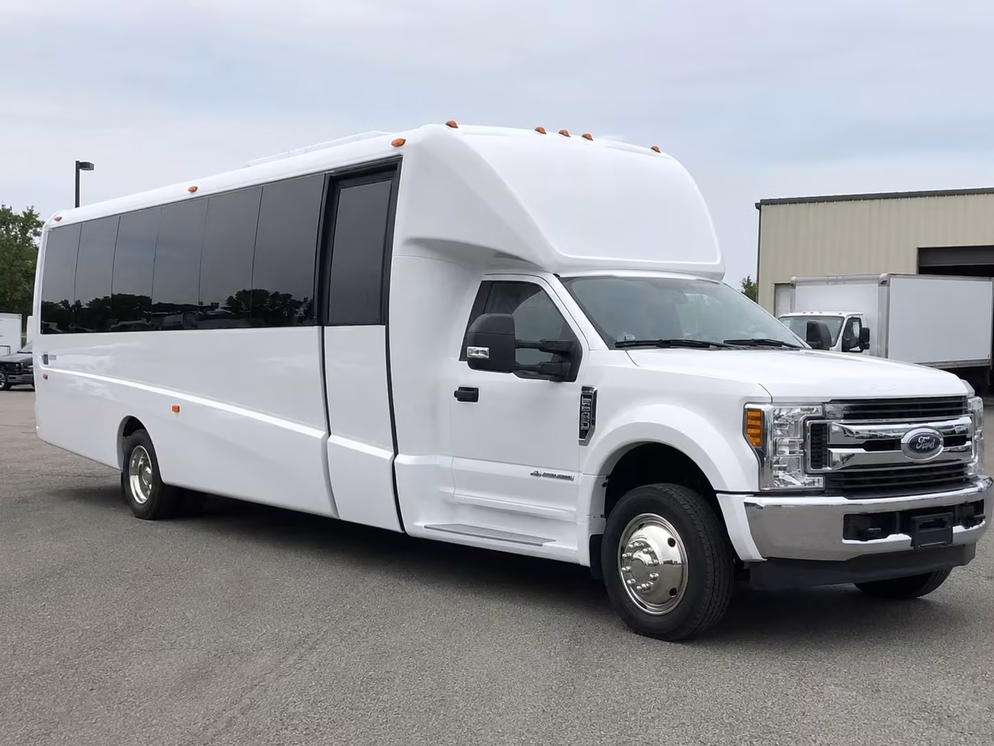 dallas 20 passenger minibus rental